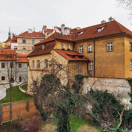 Amavi Kozi Prague