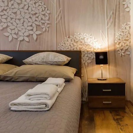 Amavi Kozi Apartment *